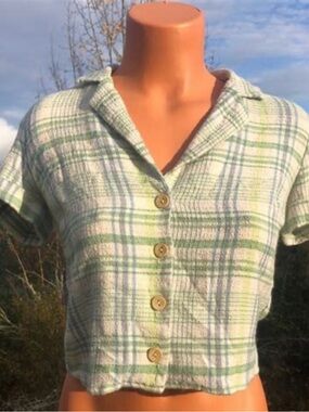 Monteau Light Green and White Plaid Short-Sleeve Button Down